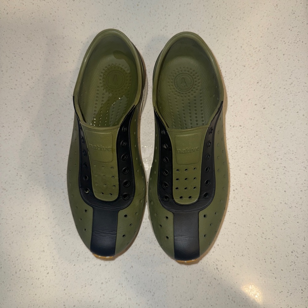 Like New Native Robbie size J3